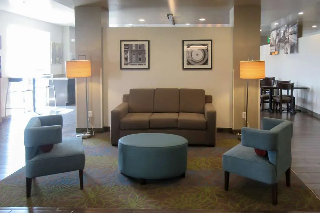 Mainstay Suites Denver International Airport